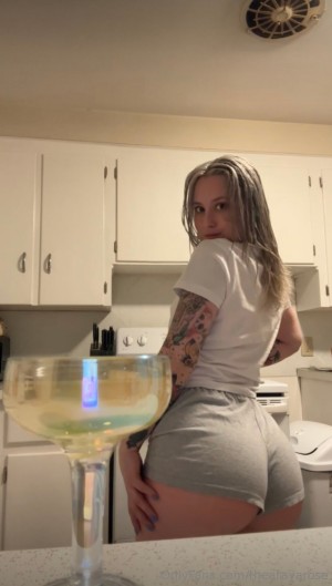 thearayarose Photo #3