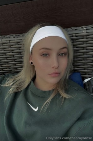 thearayarose Photo #6