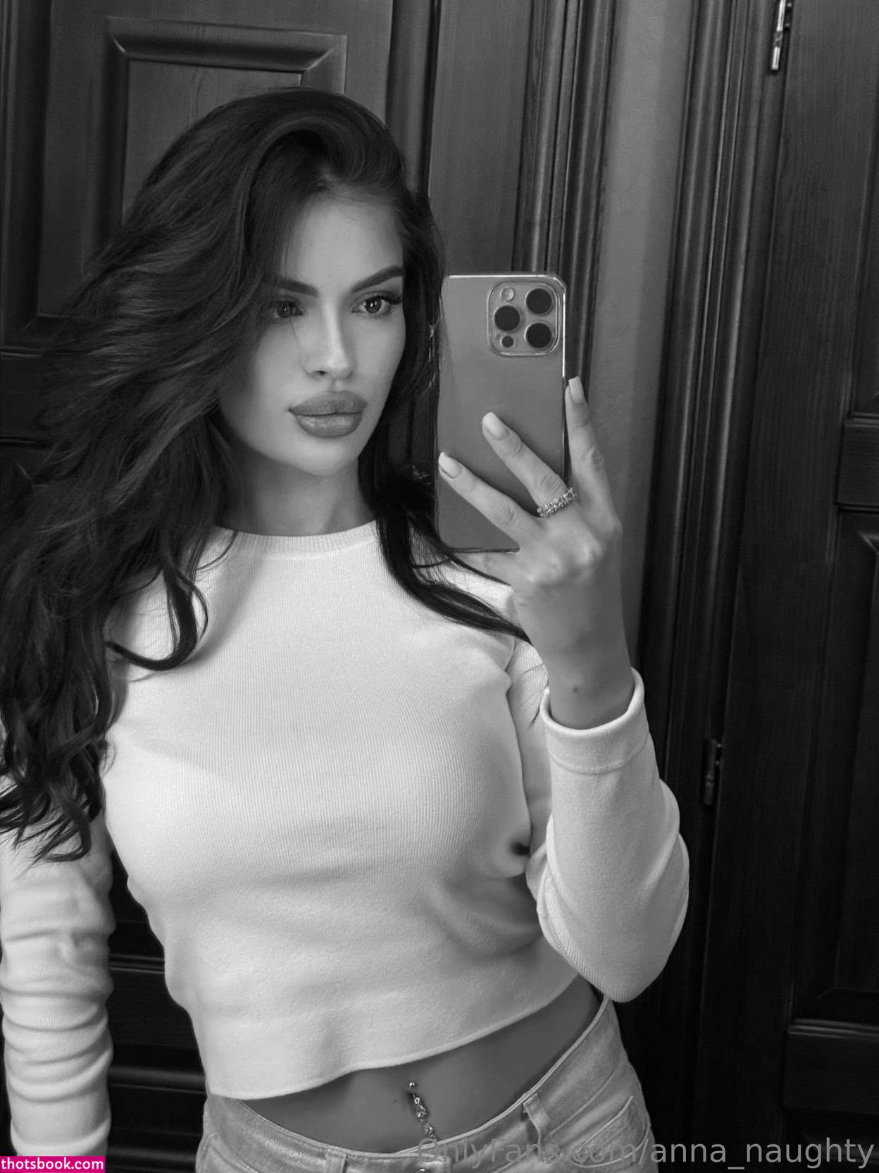 Valeria Seduction Photo #10