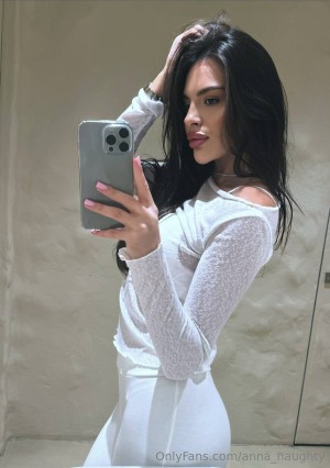 Valeria Seduction Photo #13