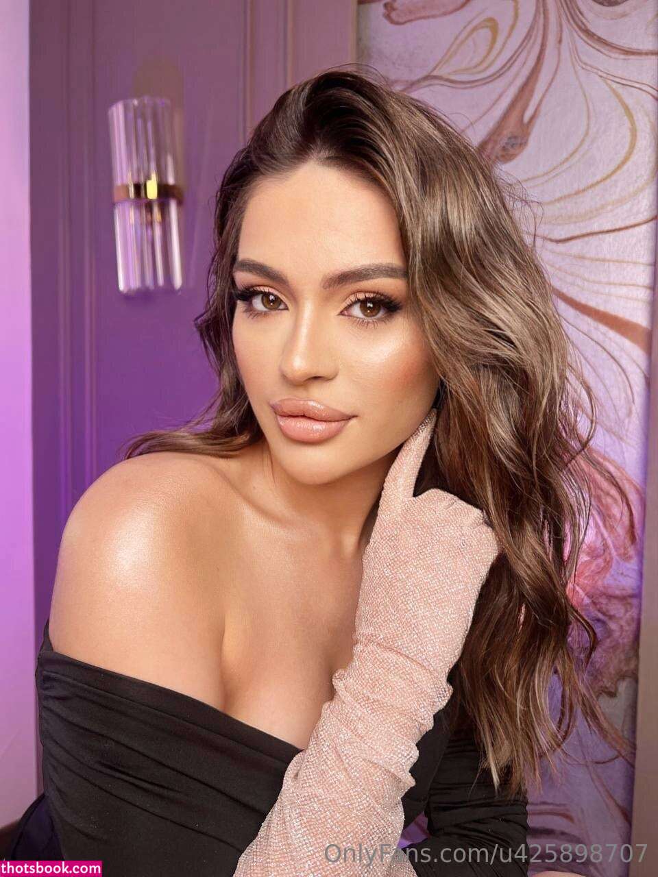 Valeria Seduction Photo #33