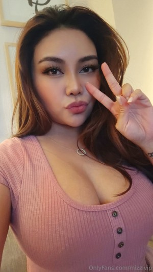 mizzivip Photo #23