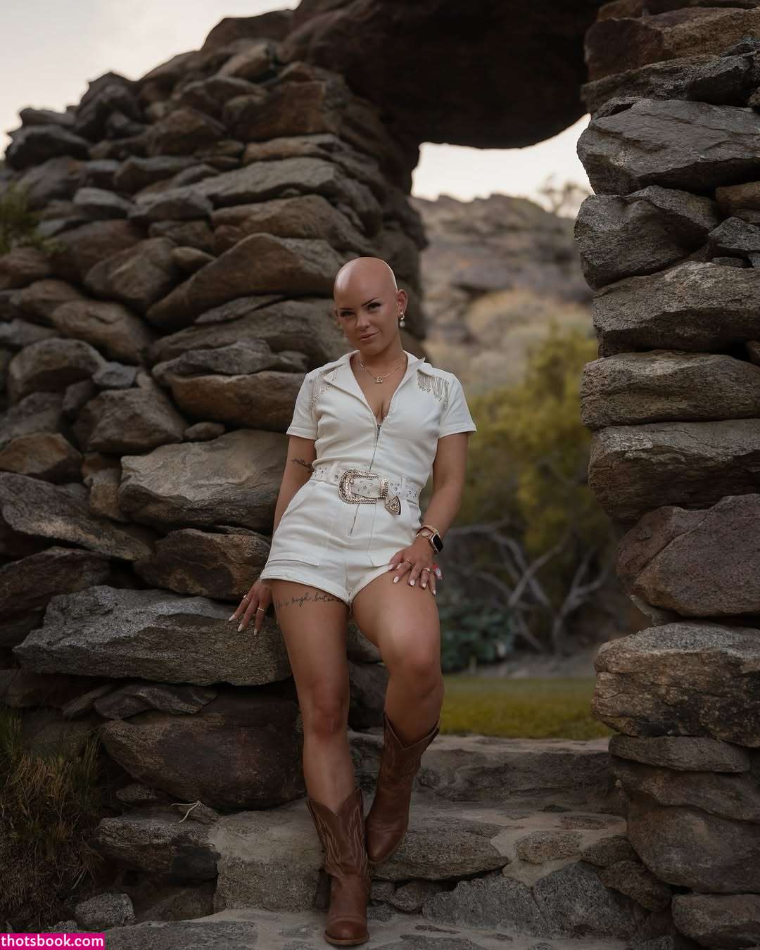 emmycombss Photo #14