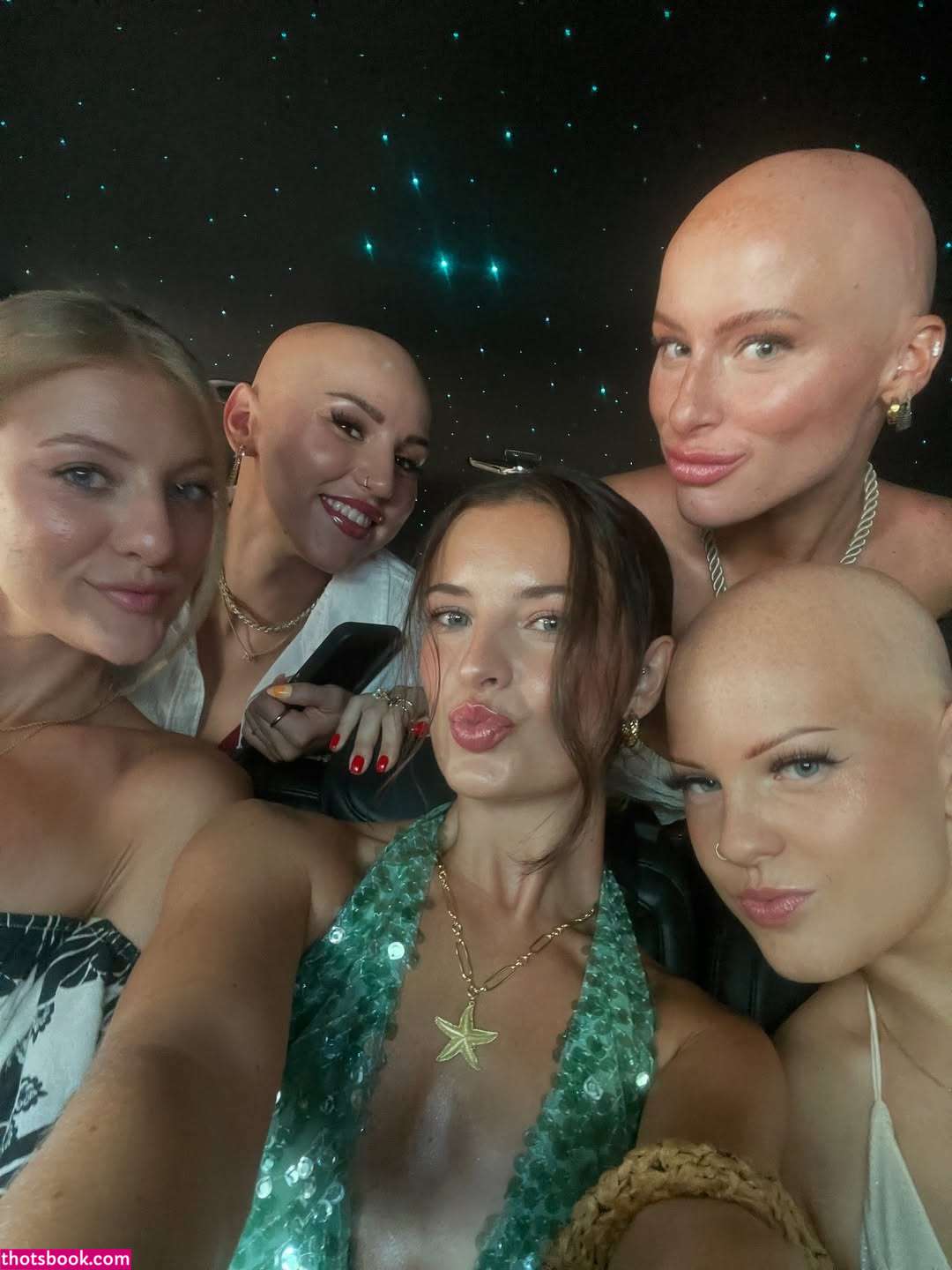 emmycombss Photo #32