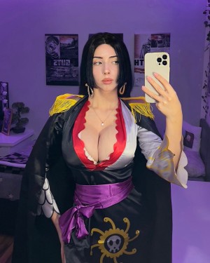 Elise Denisee Photo #6