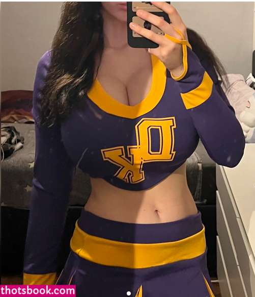 Elise Denisee Photo #21