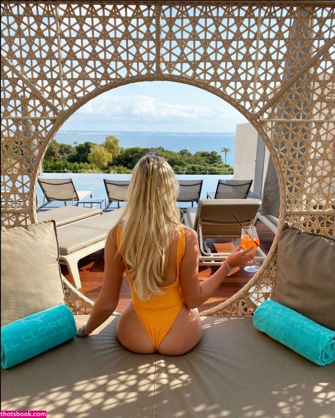 Martha Armitage Photo #8