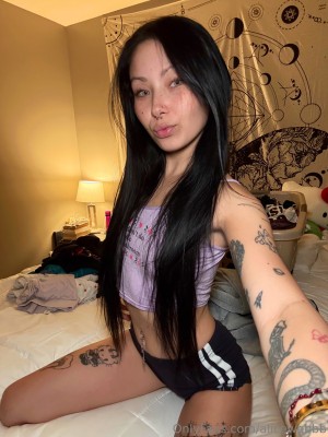 alicewebbb Photo #30