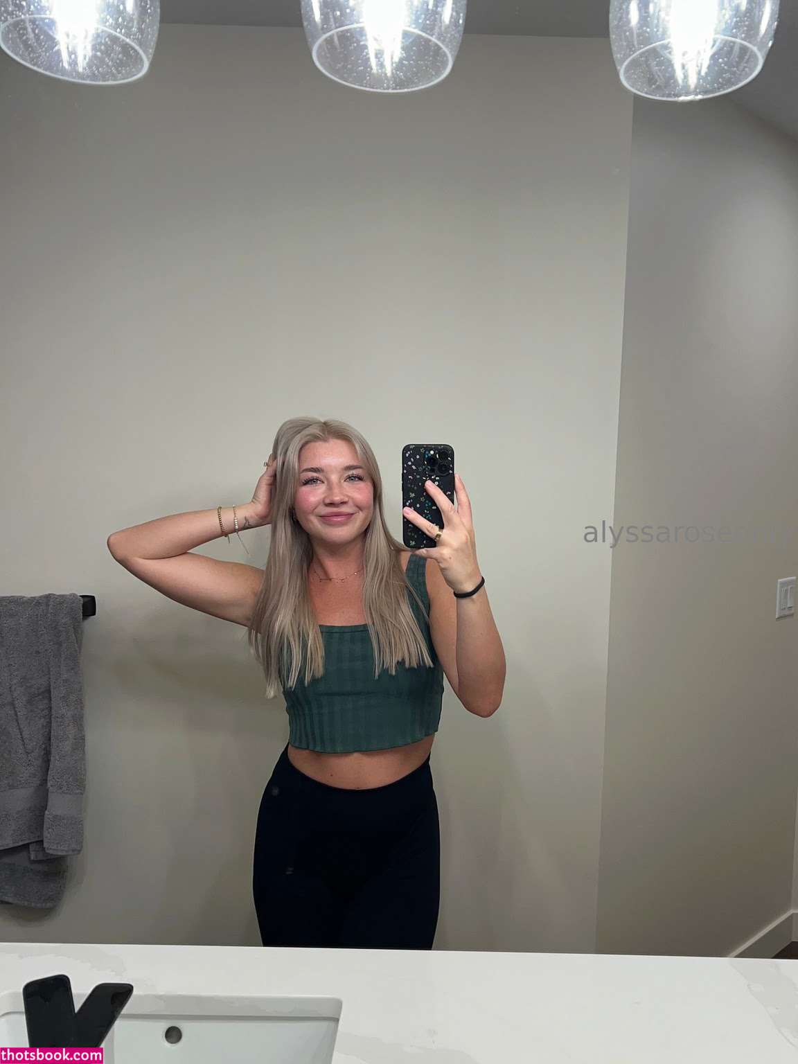 alyssaroseonly Photo #8