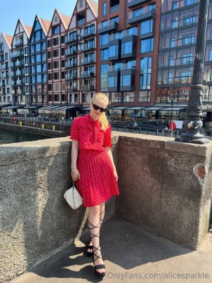 alicesparkle Photo #27