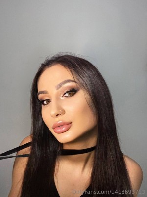 domijulianna Photo #8