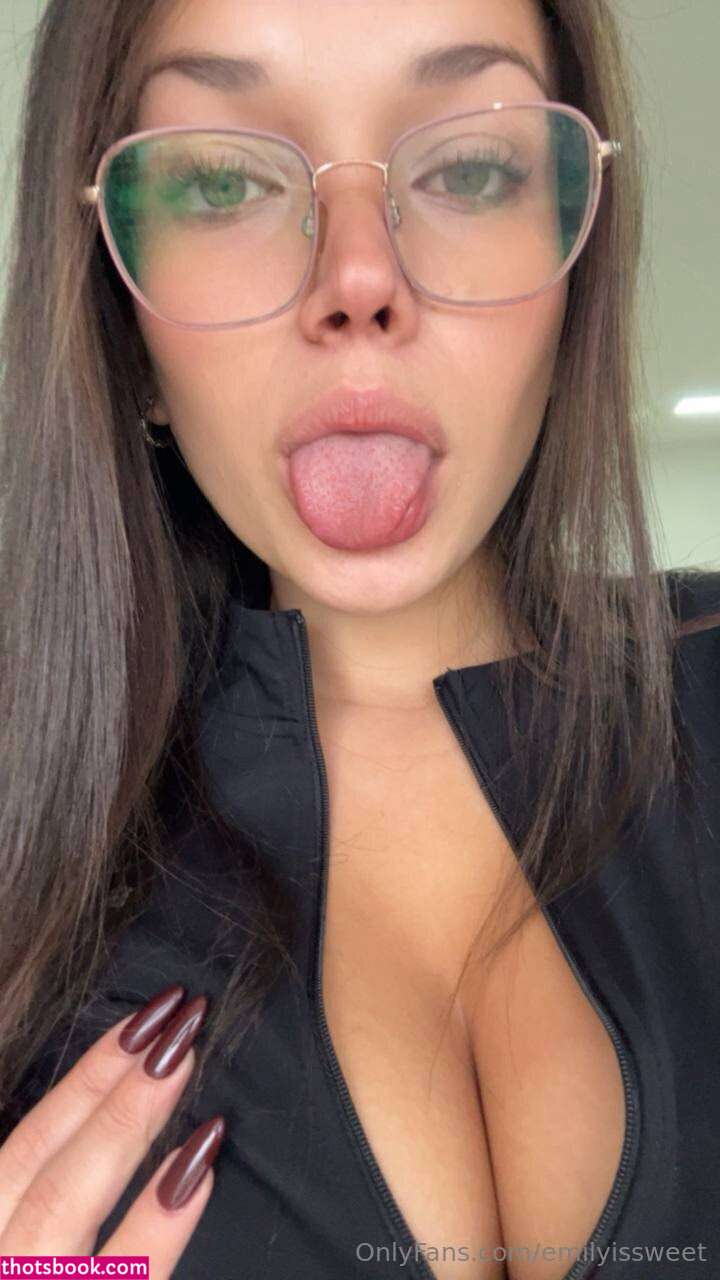 itsemilyissweet Photo #11