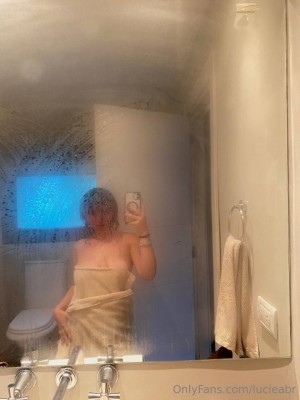 lucieabr Photo #20