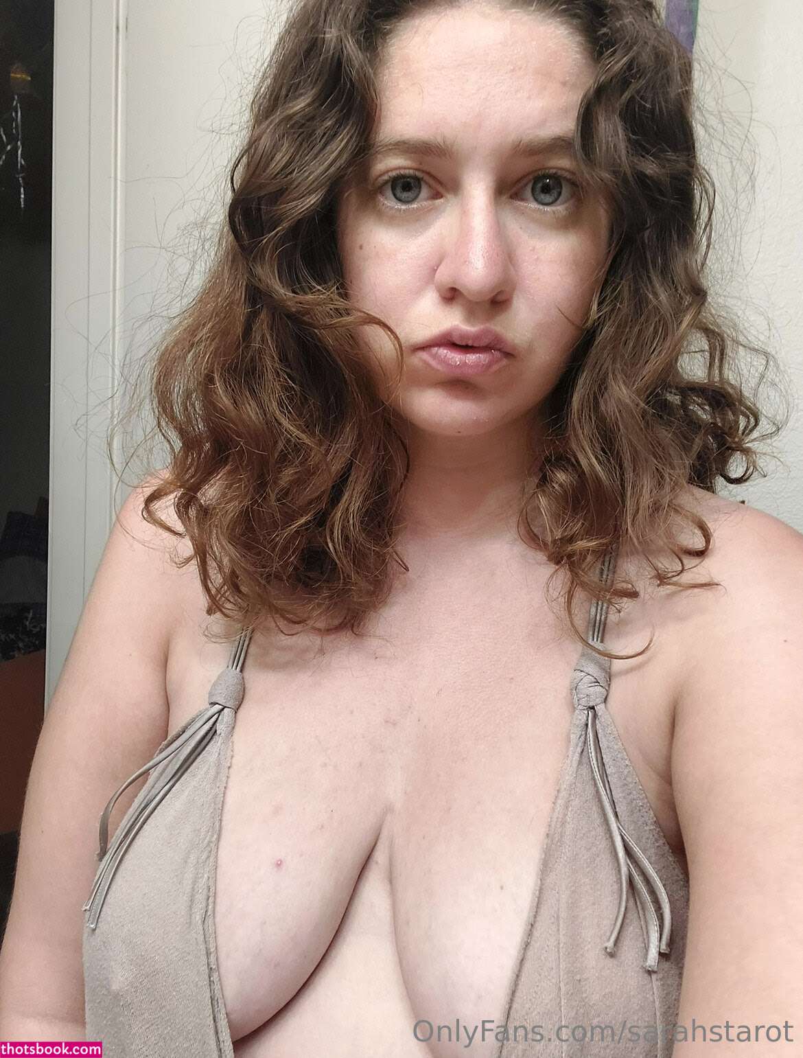 sarahstarot Photo #10