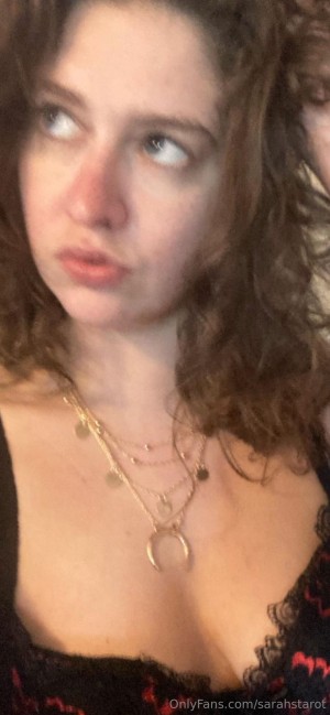 sarahstarot Photo #38