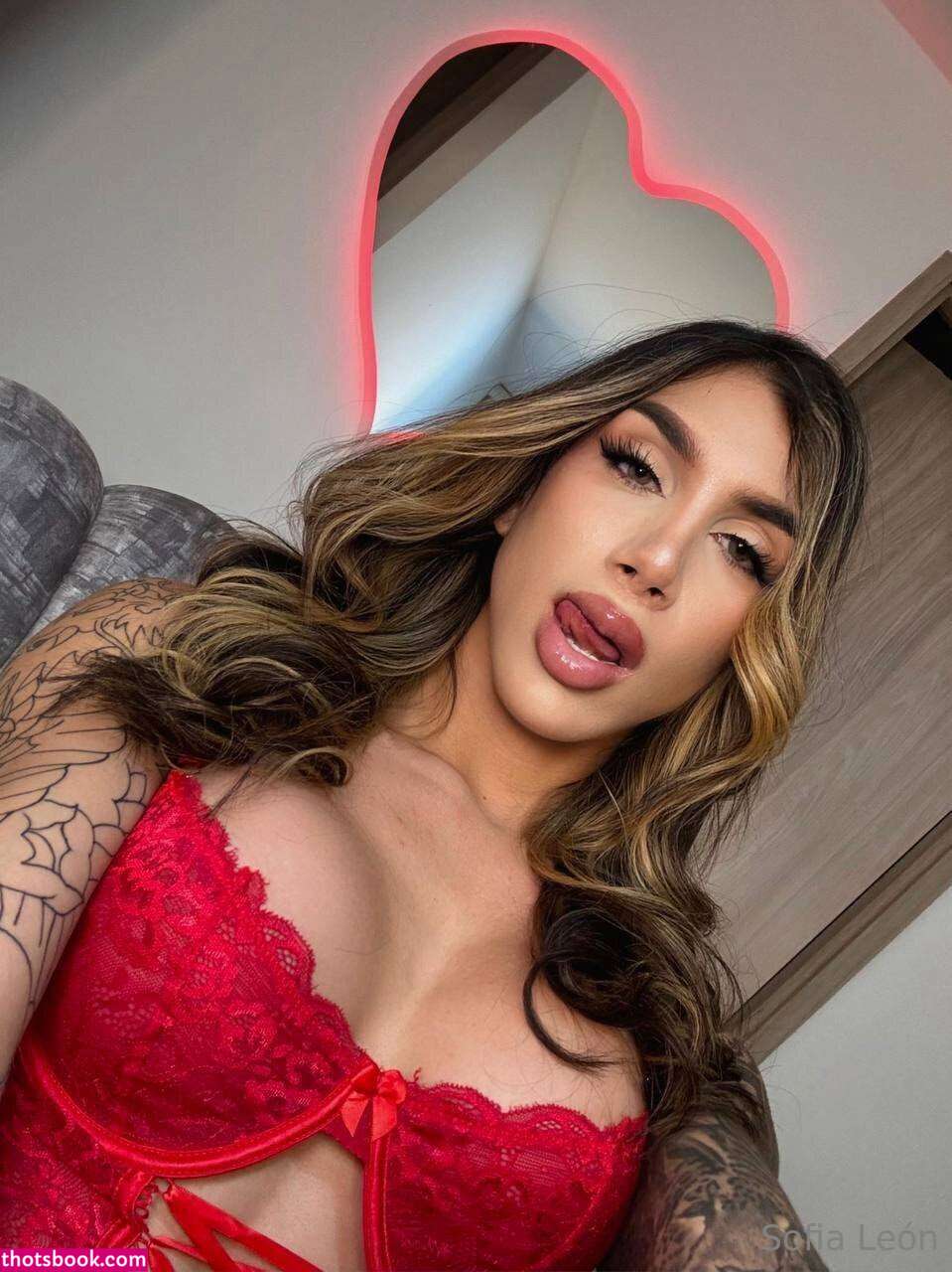 Sofia Leon Photo #22