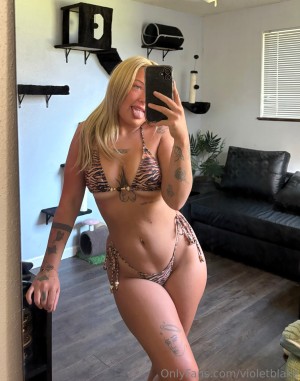 violetblake Photo #1