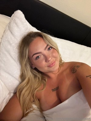 violetblake Photo #3