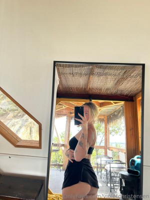 violetblake Photo #13