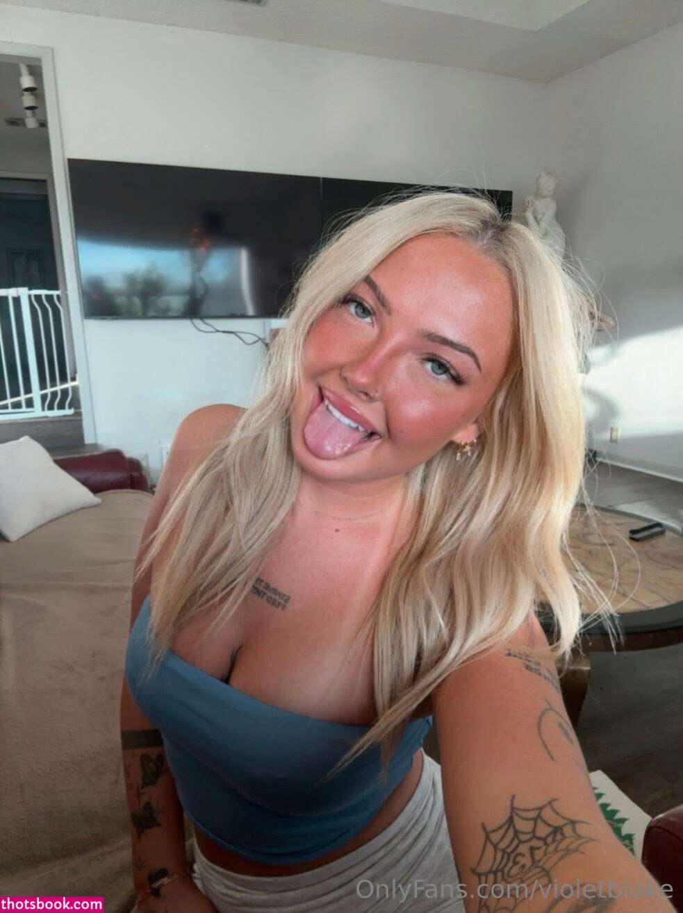 violetblake Photo #26