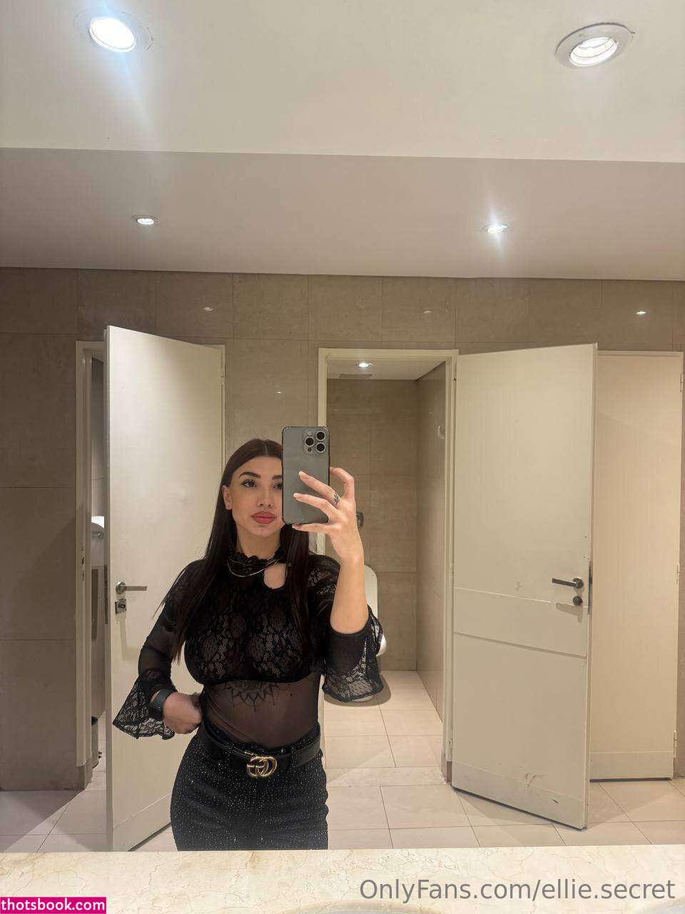 Ellie Secret Photo #14