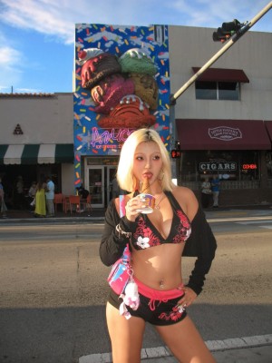 Vickie Pong Photo #18