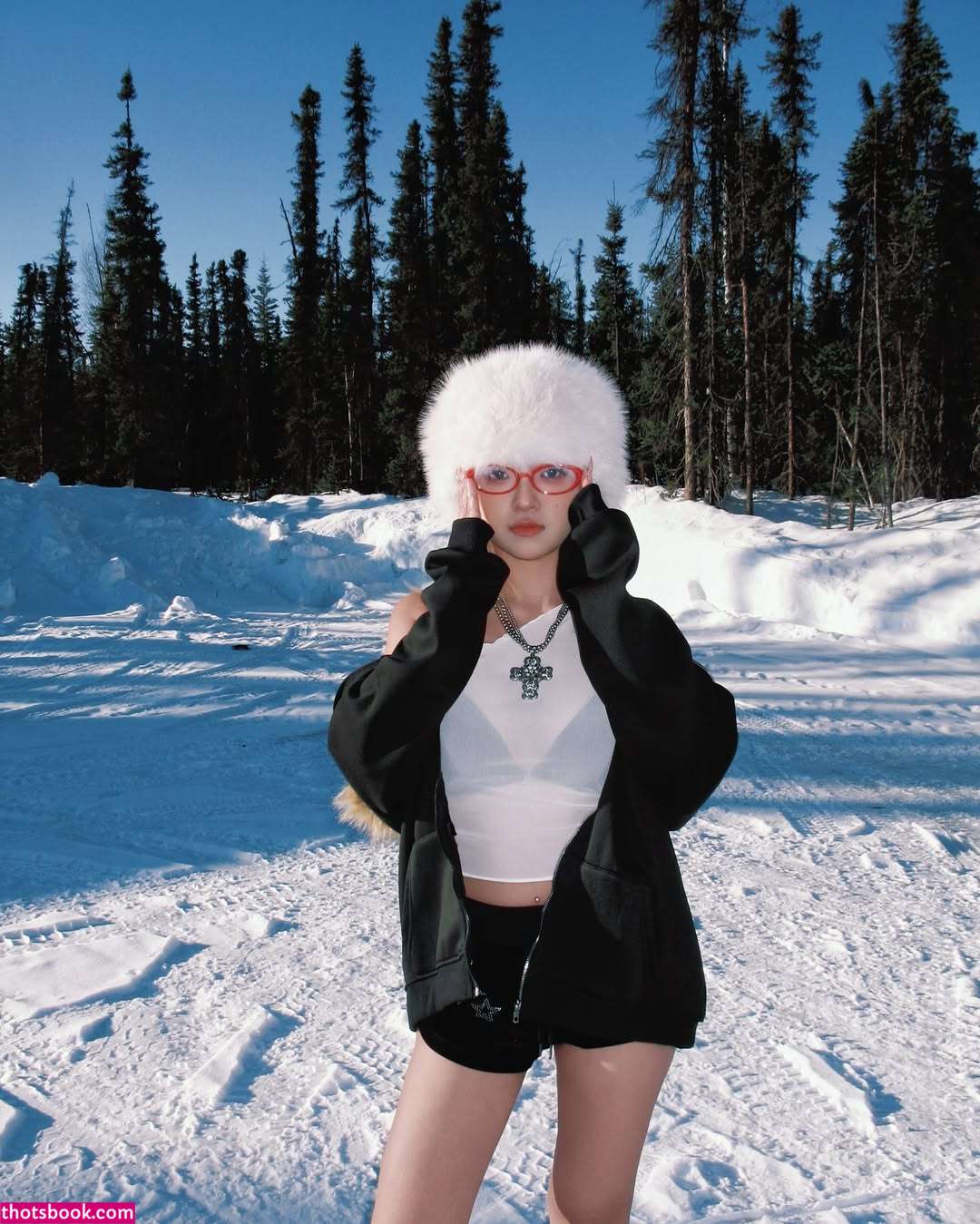 Vickie Pong Photo #40