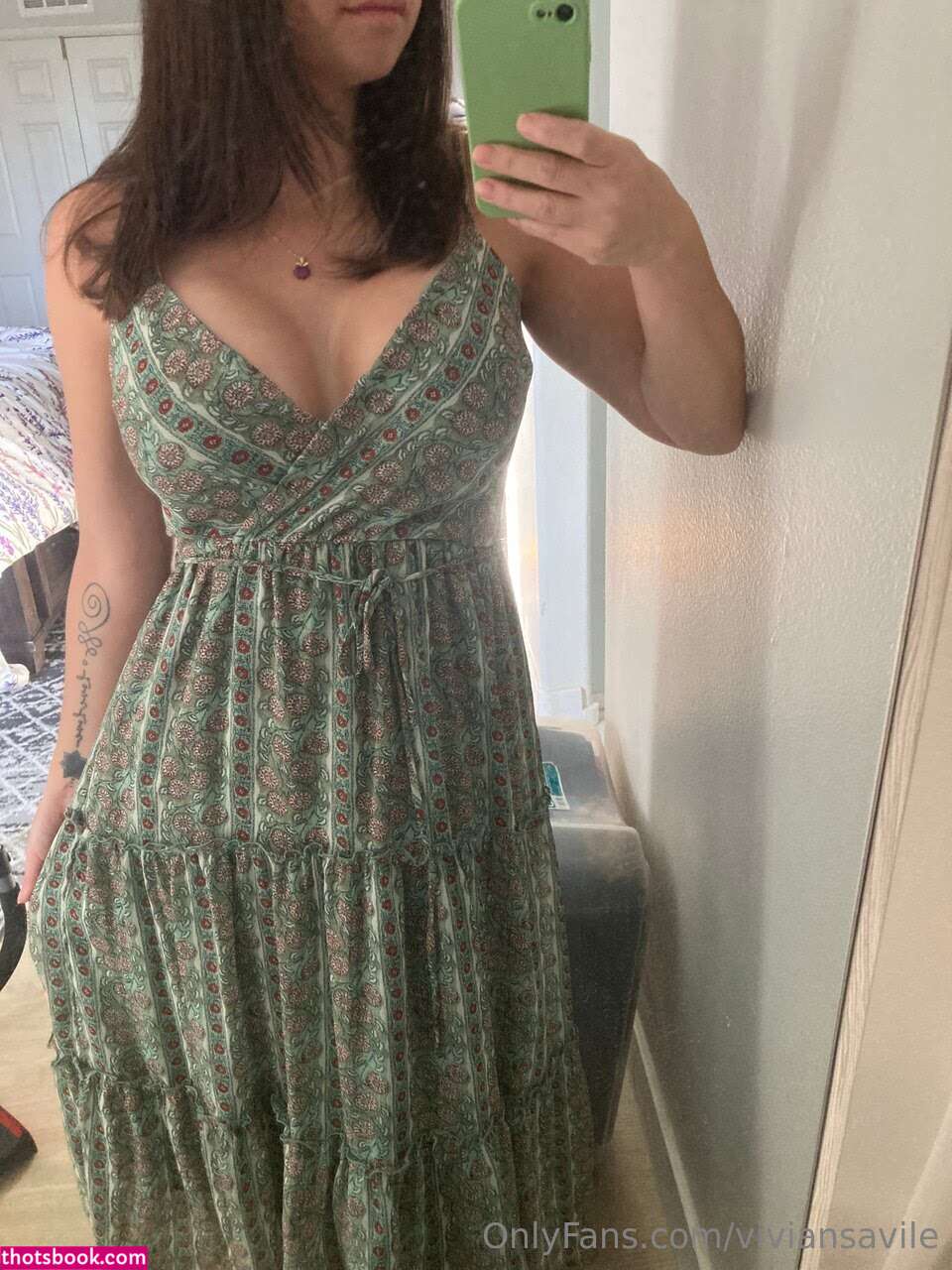 Vivian Savile Photo #13