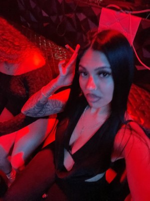 bluntedbetty Photo #12