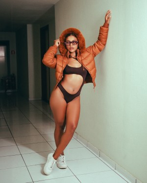 Manayra Santos Photo #37