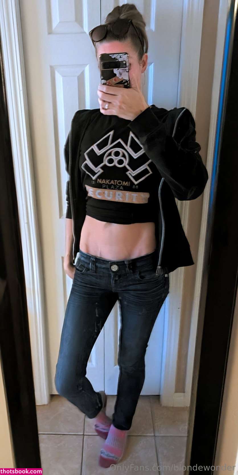 blondewonder Photo #7