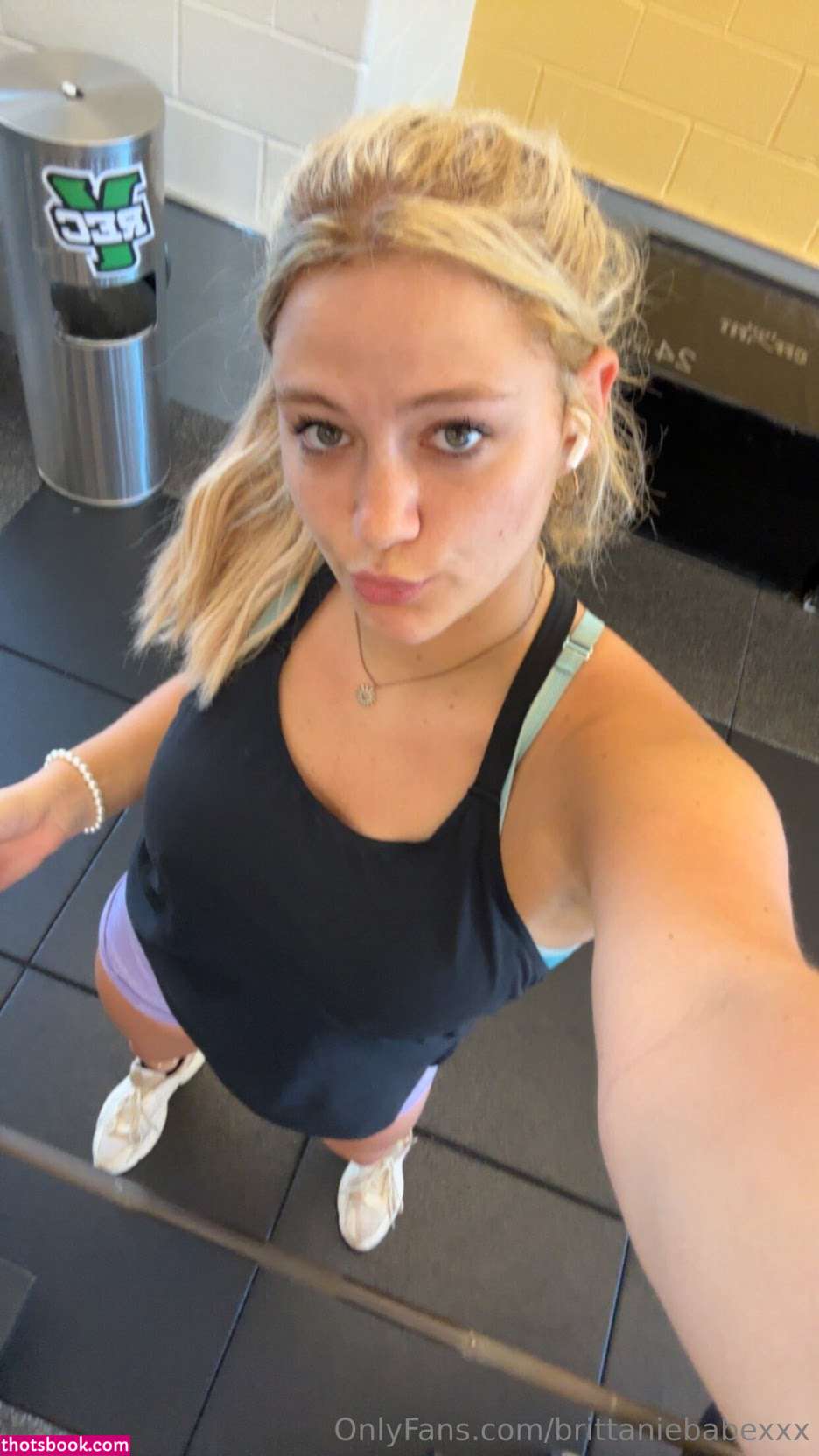 brittaniebabexxx Photo #9