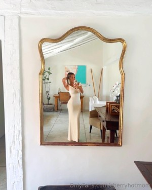 cherryhotmom Photo #38