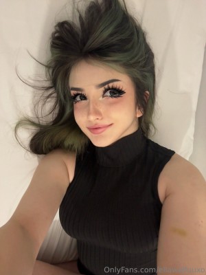 ellawaifuuxo Photo #22