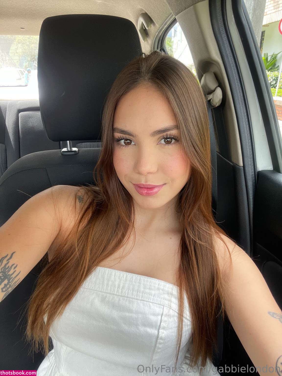 gabbielondon Photo #12