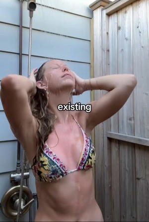 Miranda Mckeon Photo #34