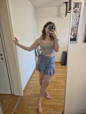 bellareved Photo #34