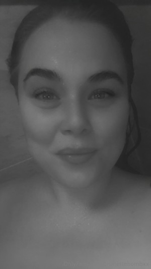 brunettebombxx Post #1