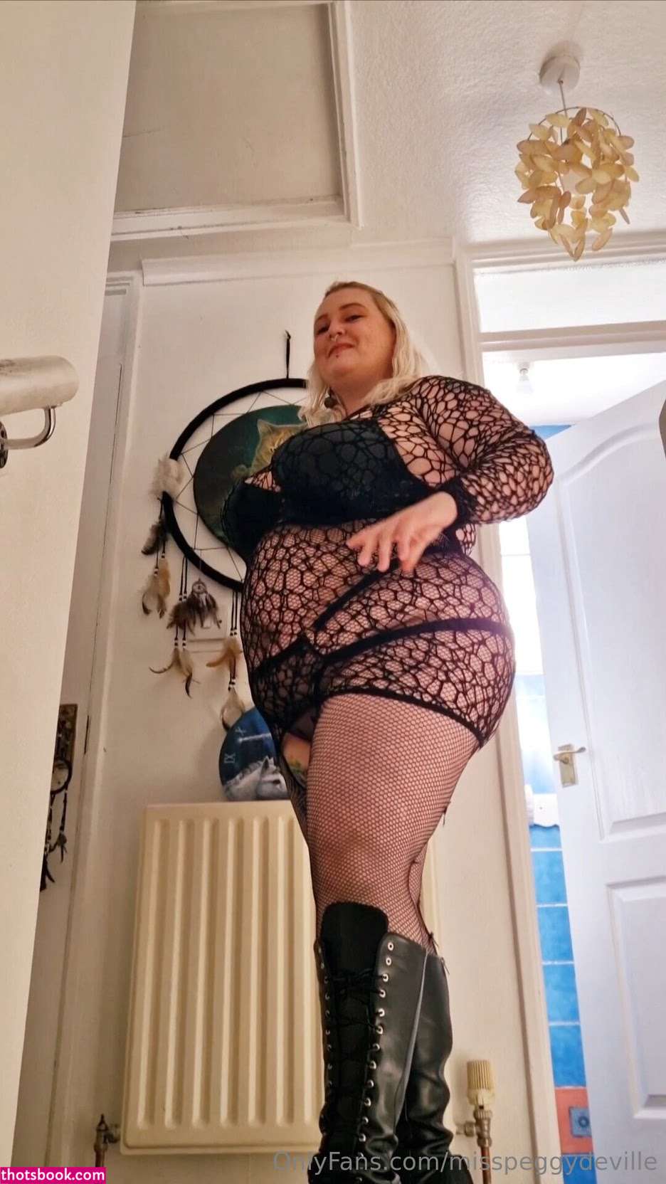 misspeggydeville Photo #32