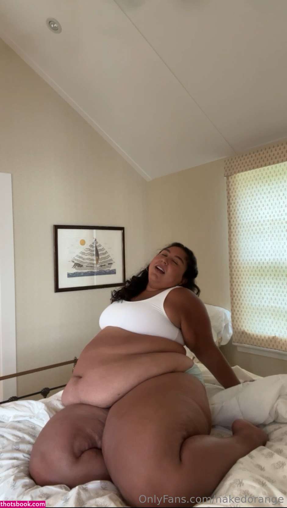 nakedorange Photo #11