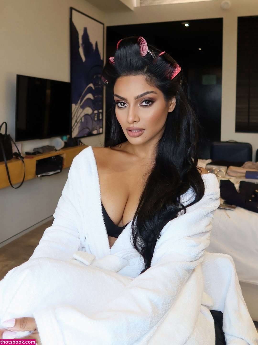 Chandrika Ravi Photo #11