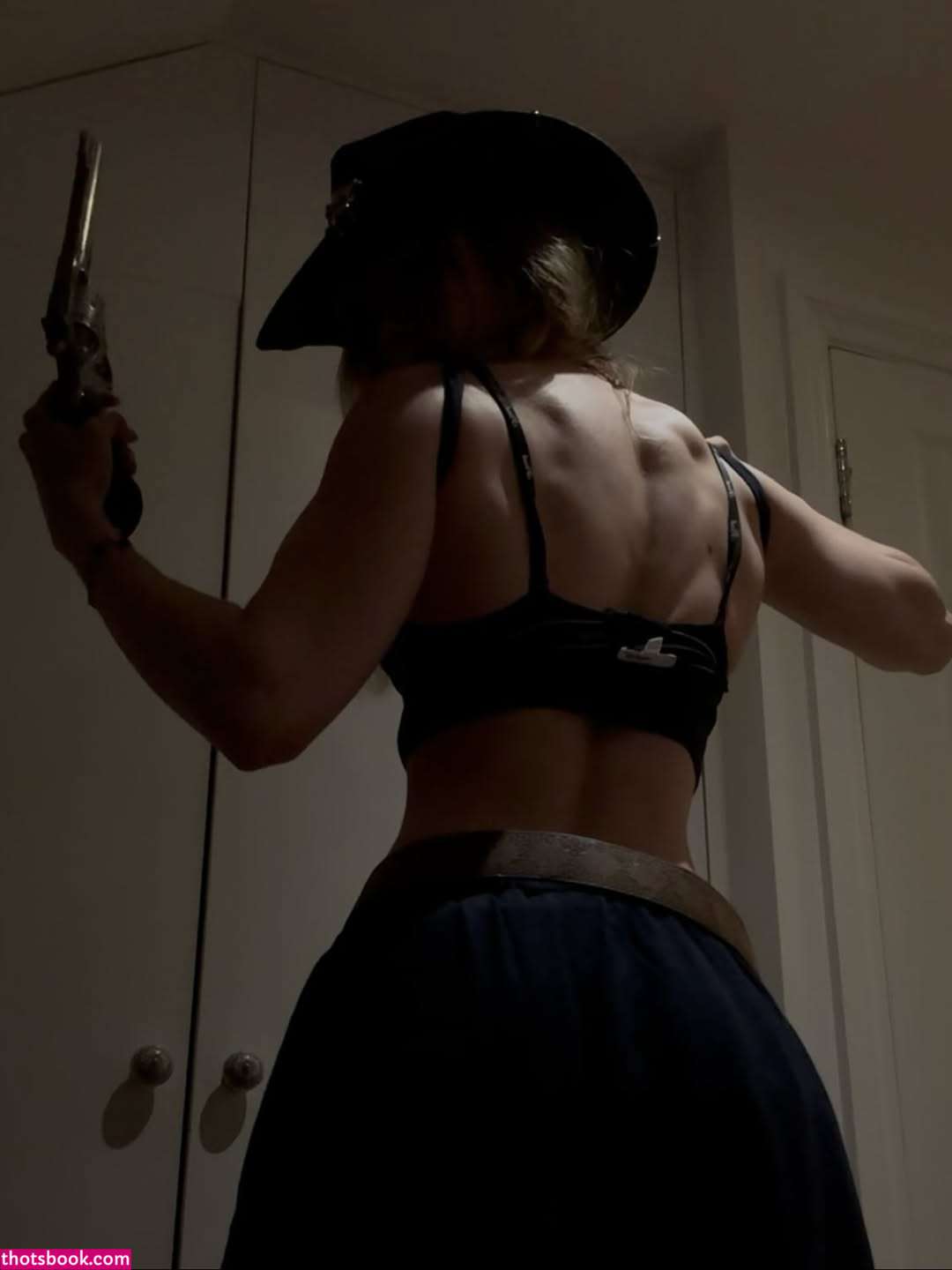 Sistervader Photo #22