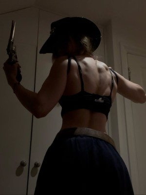 Sistervader Photo #22