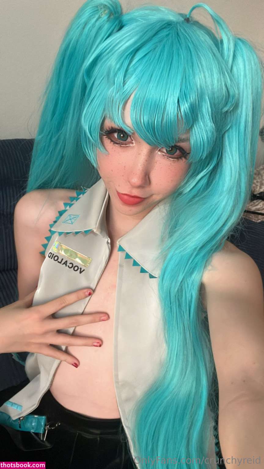 crunchyreid Photo #38