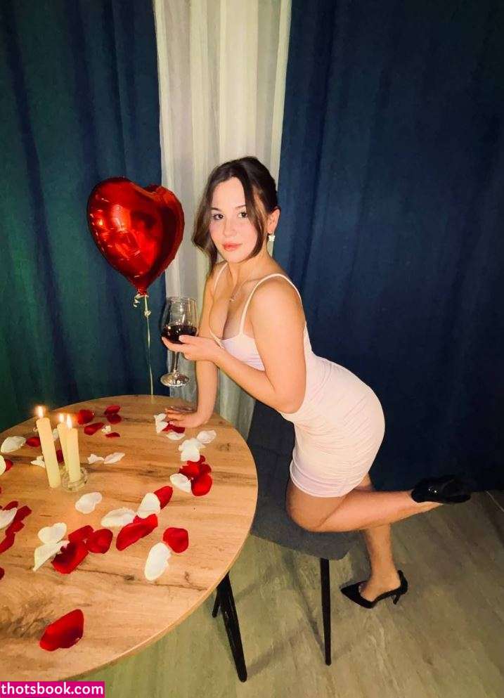 Emiliadreams Photo #7