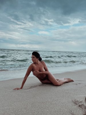 Belen Duran Photo #7