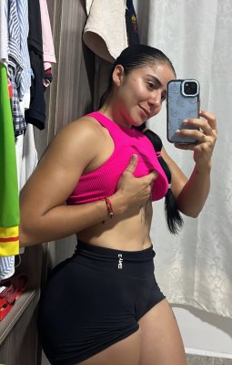 Yeleinis Vallejo Payares Photo #19