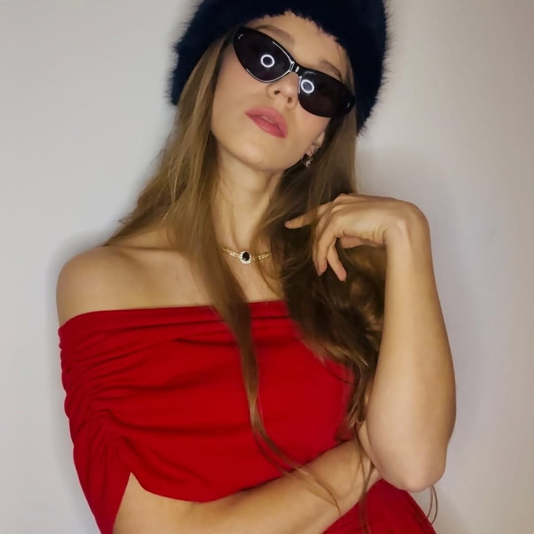 Olaczka Photo #1