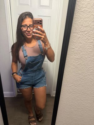 Dariana Lopez Photo #4