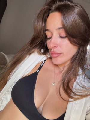Juliiahone Photo #15